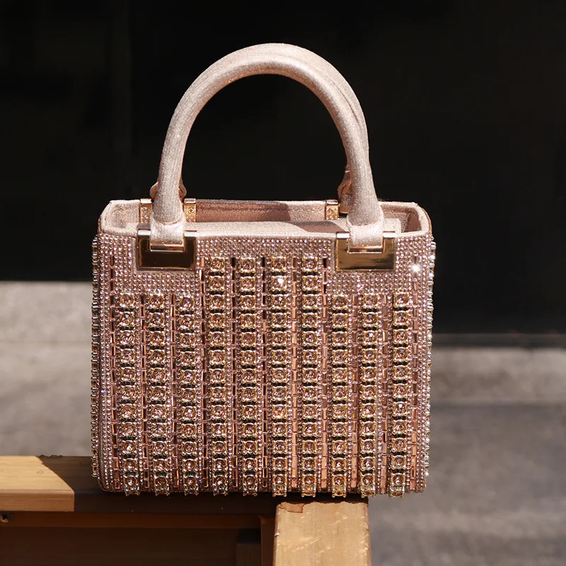 Dinner Rhinestone Handbag Storage Bag Portable Shoulder Multi-color Elegant Temperament Bag Clutch Bag Gift Luxury Bags Designer
Dinner Rhinestone Handbag Storage Bag Portable Shoulder Multi-color Elegant Temperament Bag Clutch Bag Gift Luxury Bags Designer