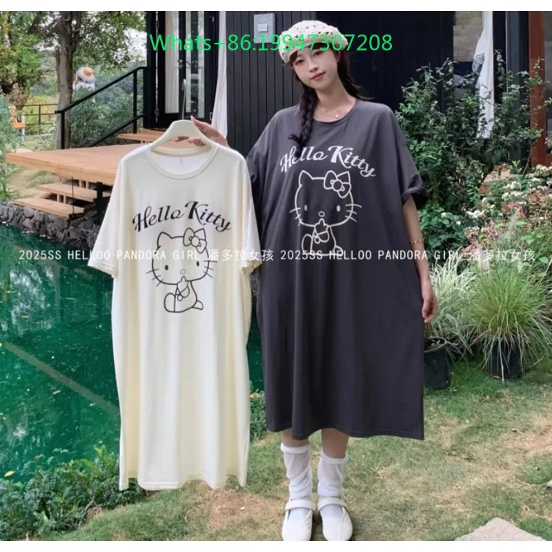 Summer new round neck black cute cartoon Hello Kitty nightdress short sleeves can be worn outside loungewear
Summer new round neck black cute cartoon Hello Kitty nightdress short sleeves can be worn outside loungewear