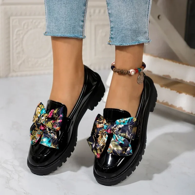 2025 New Ladies Shoes Loafers Women's High Heels Plus Size Office Pumps Women Bow Tie Round Toe Med Heel Slip on Shoes Women
2025 New Ladies Shoes Loafers Women's High Heels Plus Size Office Pumps Women Bow Tie Round Toe Med Heel Slip on Shoes Women