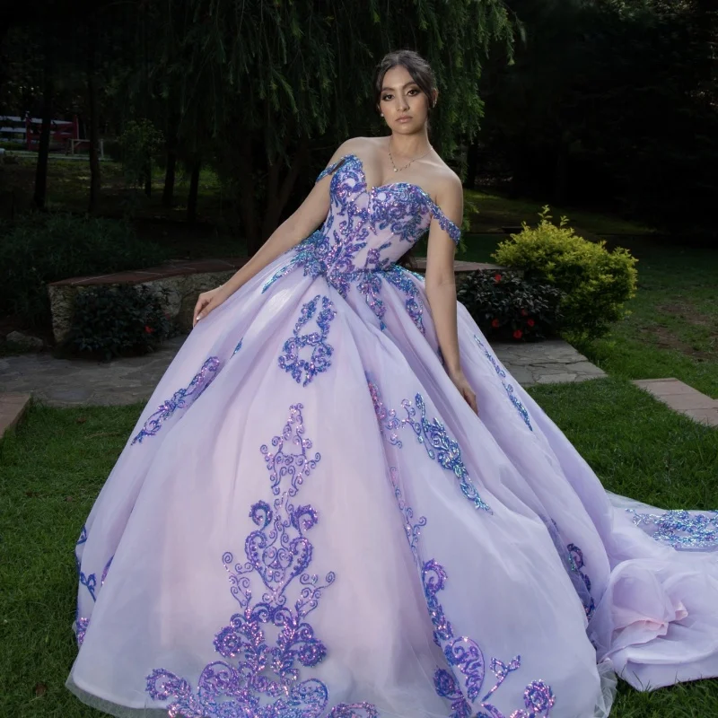 Purple Quinceanera Dress off-shoulder Glitter Crystal Pearl Decal Long tail vestidos de 15 Quinceanera Customized
Purple Quinceanera Dress off-shoulder Glitter Crystal Pearl Decal Long tail vestidos de 15 Quinceanera Customized