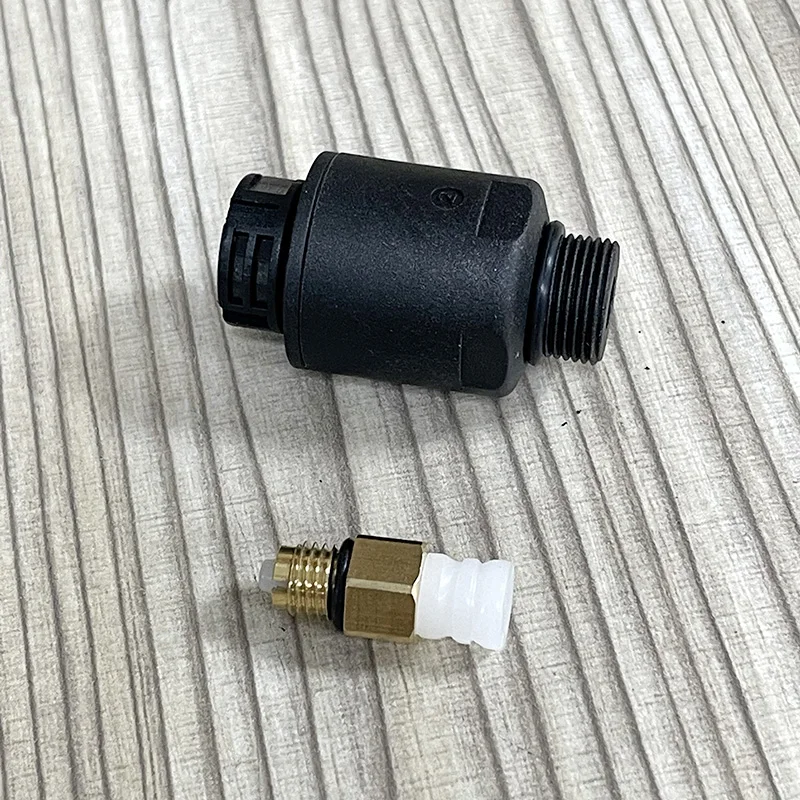 2pcs Front Left Right Air Suspension Copper Valve Pressure Valve 4N4616039G 4N4616040G For Audi A8 D5 Air Suspension Repair Kit
2pcs Front Left Right Air Suspension Copper Valve Pressure Valve 4N4616039G 4N4616040G For Audi A8 D5 Air Suspension Repair Kit