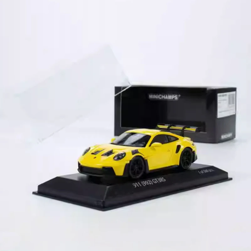 Diecast Original 1:43 Scale 911 (992) GT3RS Alloy Model Simulation Decoration Hobbies Souvenirs Gifts Collection Static Display
Diecast Original 1:43 Scale 911 (992) GT3RS Alloy Model Simulation Decoration Hobbies Souvenirs Gifts Collection Static Display