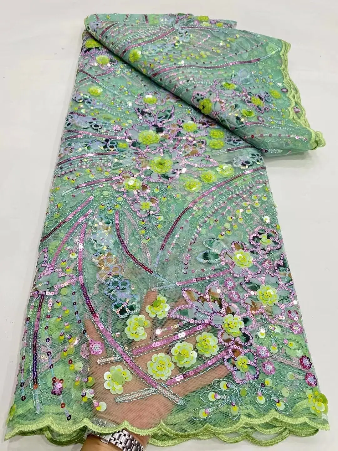 Sequins Tulle Nigerian Lace Fabrics ZH-1302529 High Quality French Embroidery Mesh Lace for Sewing Party Dresses
Sequins Tulle Nigerian Lace Fabrics ZH-1302529 High Quality French Embroidery Mesh Lace for Sewing Party Dresses