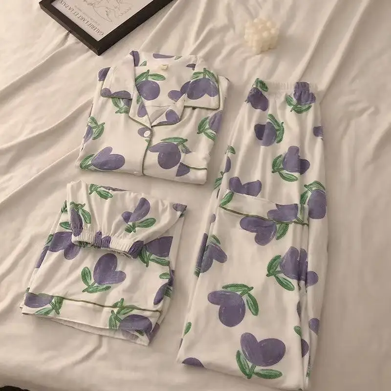 Women's Short Sleeved and Short Pants Home Suit Summer New Purple Tulip Cardigan Loose Lazy Style Home Suit Three Piece Set
Women's Short Sleeved and Short Pants Home Suit Summer New Purple Tulip Cardigan Loose Lazy Style Home Suit Three Piece Set