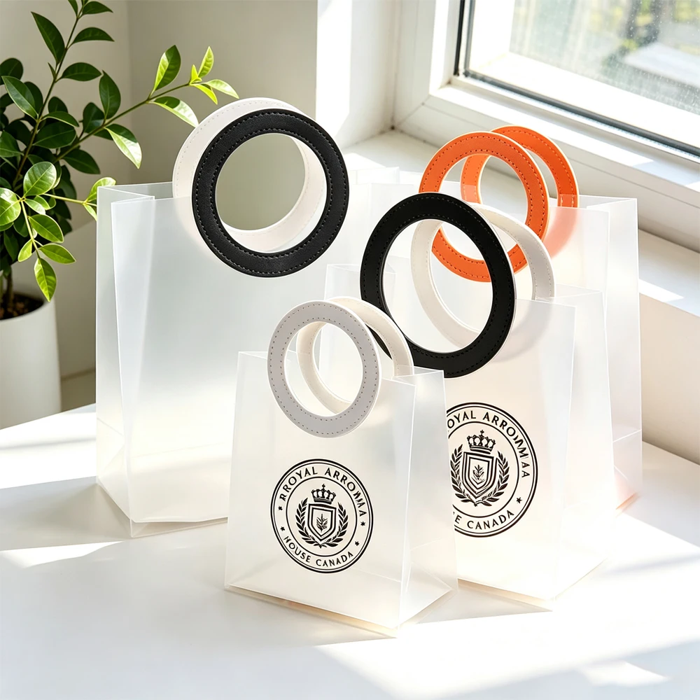 24Pcs Transparent Gift Bag Handbag Customized Logo Wedding Make up Case Large Capacity Cosmetics Jewelry Candy PP Packaging Bags
24Pcs Transparent Gift Bag Handbag Customized Logo Wedding Make up Case Large Capacity Cosmetics Jewelry Candy PP Packaging Bags
