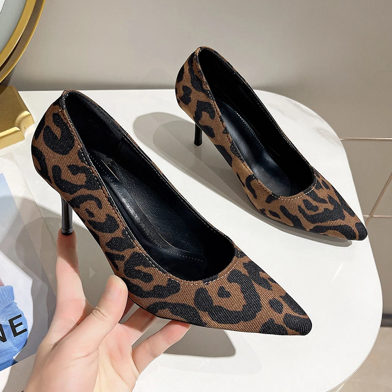 New Style Popular Luxury Spring Vintage Women Leopard Pumps Shoes Fashion Pointed Toe Slip on Shoes Concise Office Lady Shoes
New Style Popular Luxury Spring Vintage Women Leopard Pumps Shoes Fashion Pointed Toe Slip on Shoes Concise Office Lady Shoes
