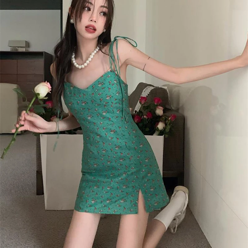 Floral Dresses Women Summer A-line Mini Lace-up High Waist Sexy Girls Korean Style Dress
Floral Dresses Women Summer A-line Mini Lace-up High Waist Sexy Girls Korean Style Dress