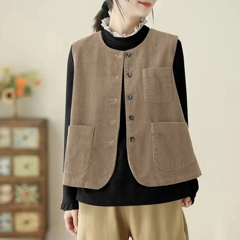 Women Corduroy Vest 2025 Spring New Round Neck Versatile Tank Top Vest Vest Retro Commuter Loose Casual Shoulder Tops Coat
Women Corduroy Vest 2025 Spring New Round Neck Versatile Tank Top Vest Vest Retro Commuter Loose Casual Shoulder Tops Coat