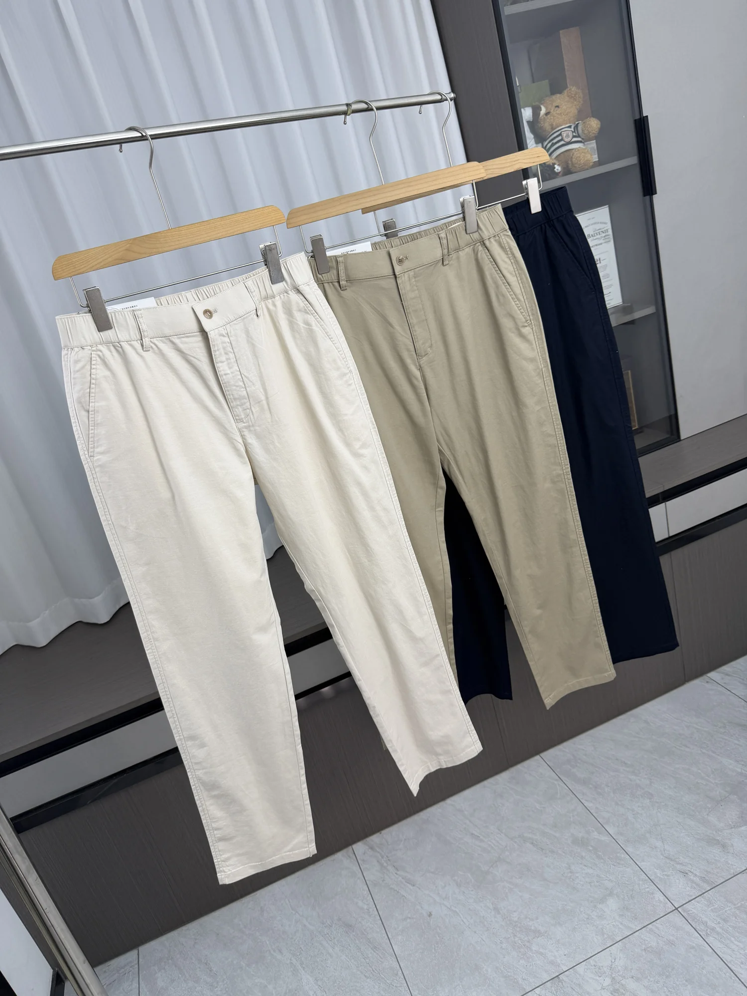 Casual Men's Summer Cotton Linen Straight Leg Pants Elastic Waist Comfortable Breathable Loose Fit Long Trousers
Casual Men's Summer Cotton Linen Straight Leg Pants Elastic Waist Comfortable Breathable Loose Fit Long Trousers