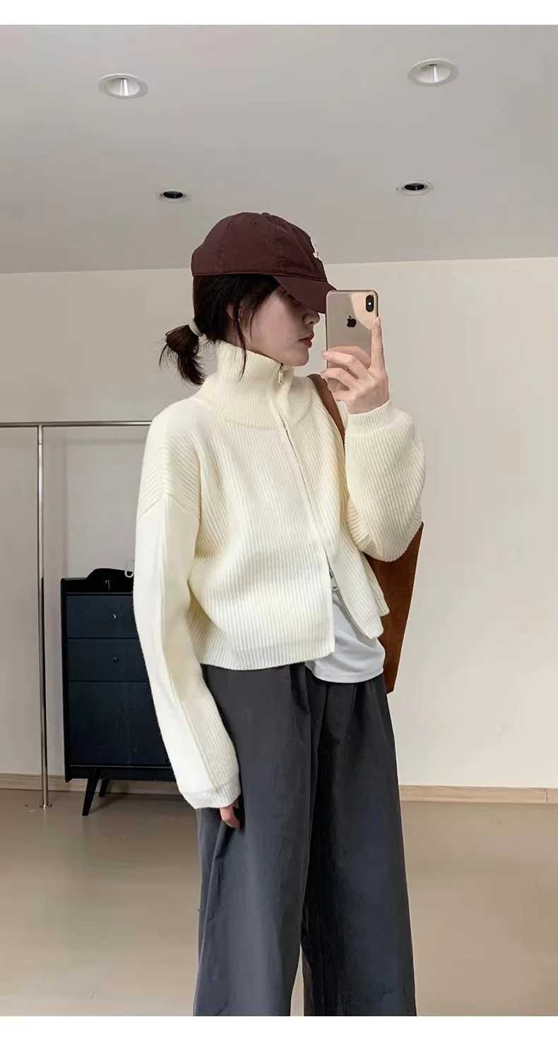 2025Hot-Selling Autumn Winter New Double-Zipper Knitted Cardigan Simple Elegant Turn-Down Collar Petite Sweater Women's Coat
2025Hot-Selling Autumn Winter New Double-Zipper Knitted Cardigan Simple Elegant Turn-Down Collar Petite Sweater Women's Coat