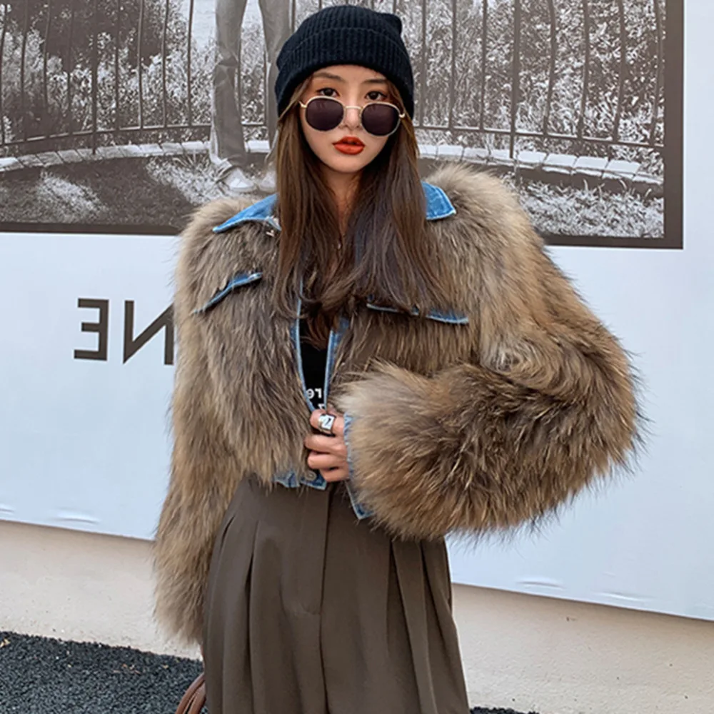 Women's Short Style Knitted Real Raccoon Fur Jacket with Jeans Collar Long Sleeve
Women's Short Style Knitted Real Raccoon Fur Jacket with Jeans Collar Long Sleeve