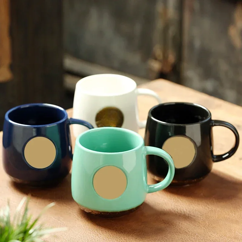 1Pcs 420ml New Ceramic Cup Copper Sheet Fish Scale Cup Large Capacity Coffee Office Gift Can Be Customized Name and Logo
1Pcs 420ml New Ceramic Cup Copper Sheet Fish Scale Cup Large Capacity Coffee Office Gift Can Be Customized Name and Logo