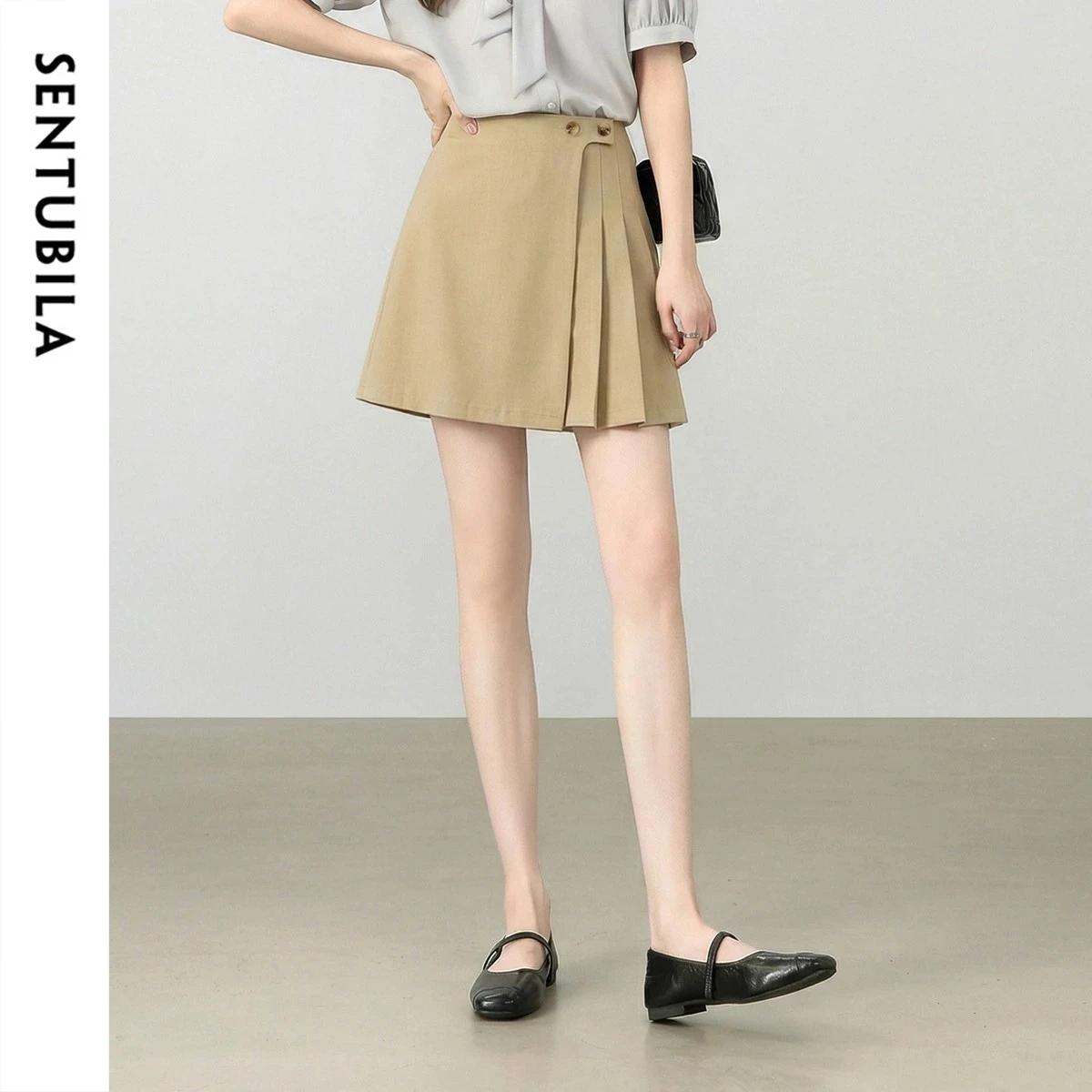 SENTUBILA Minimalist Pleated Skirt for Women 2026 Summer High Waist A Line Mini Skirt Casual Commute Female Bottom 161QB6492X
SENTUBILA Minimalist Pleated Skirt for Women 2026 Summer High Waist A Line Mini Skirt Casual Commute Female Bottom 161QB6492X