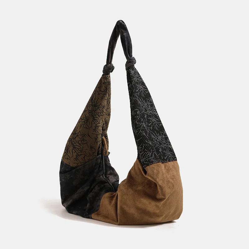 Fashionable women's super large half-month dumpling bag 2025 new luxury designer large capacity off-road armpit shoulder handbag
Fashionable women's super large half-month dumpling bag 2025 new luxury designer large capacity off-road armpit shoulder handbag