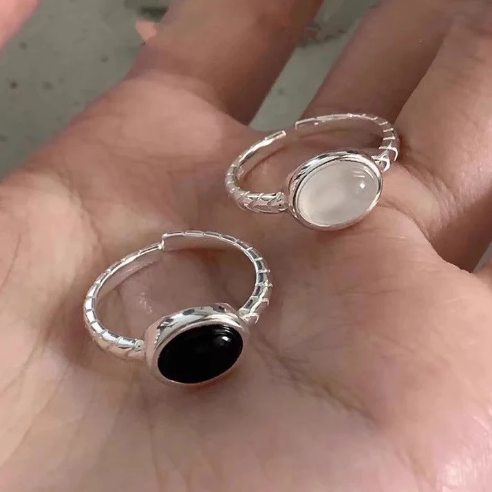 PONYKISS 925 Sterling Silver Twisted Oval Zircon Opening Rings for Women Minimalist Trendy Fine Jewelry Geometric Accessories
PONYKISS 925 Sterling Silver Twisted Oval Zircon Opening Rings for Women Minimalist Trendy Fine Jewelry Geometric Accessories