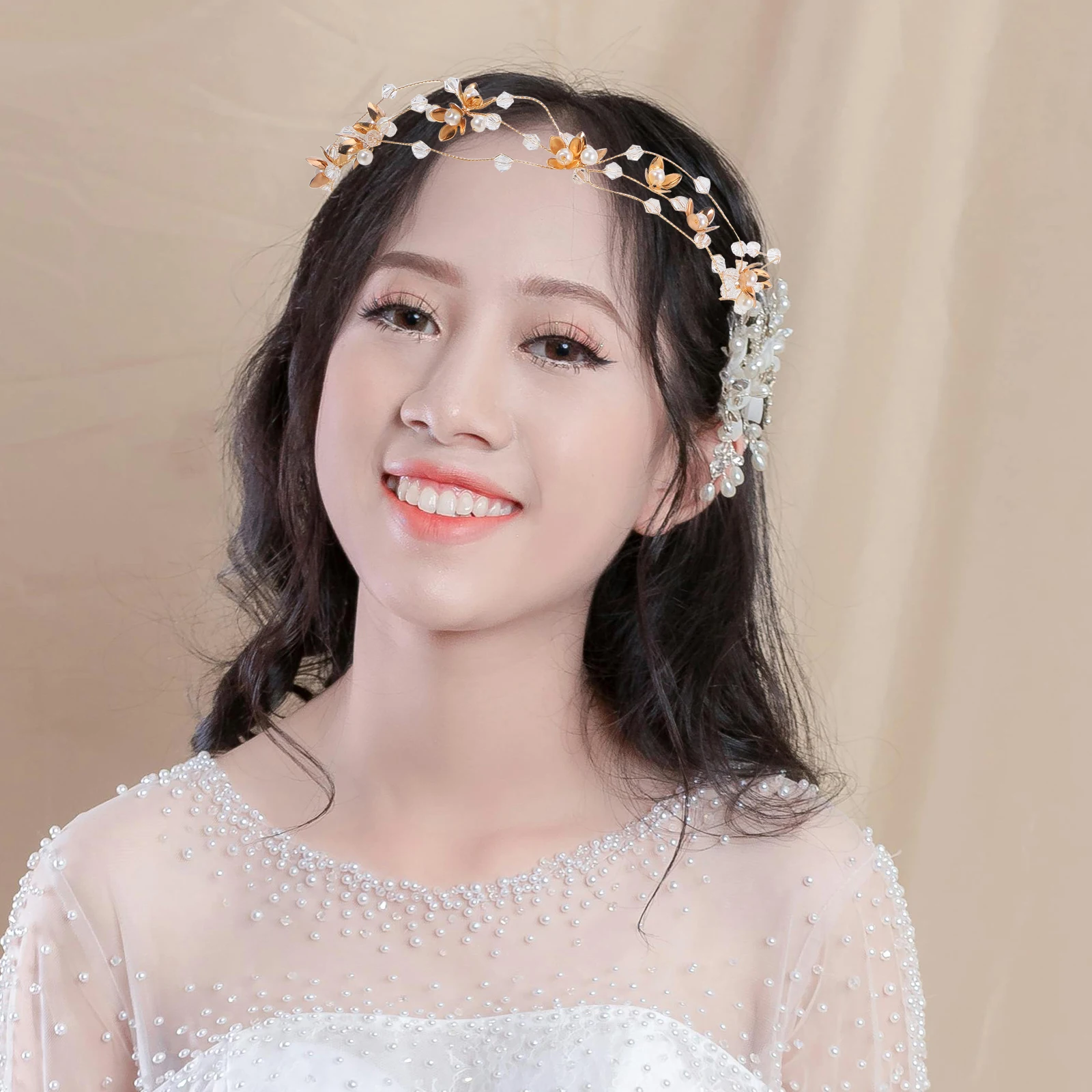 Elegant Pearl Flower Headband Bridal Crystal Hairpiece for Wedding Prom Party Birthday Celebration Adjustable Comfortable Fit
Elegant Pearl Flower Headband Bridal Crystal Hairpiece for Wedding Prom Party Birthday Celebration Adjustable Comfortable Fit