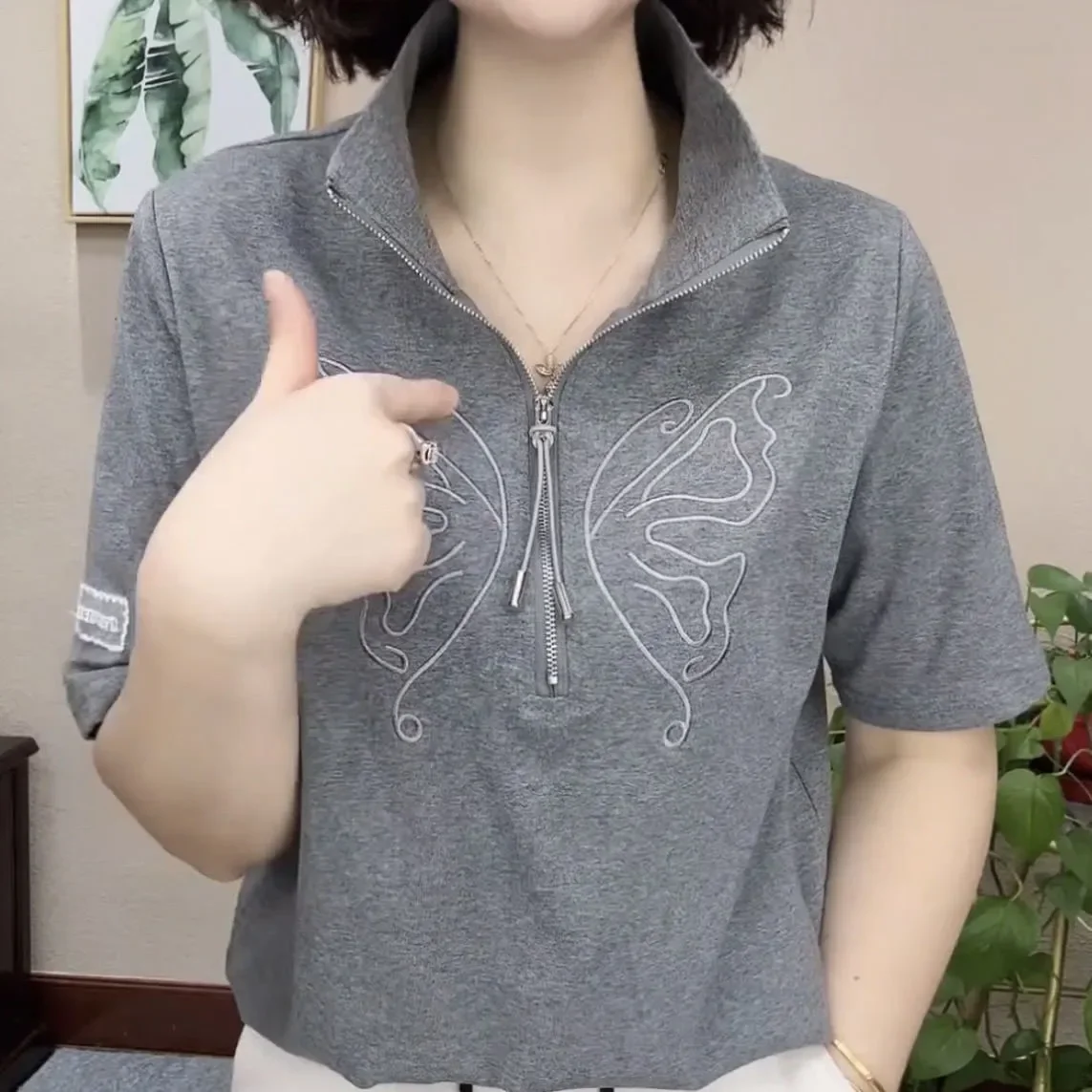 Black Butterfly Embroidered Zipper Neck Short Sleeve T Shirt Women Casual Regular Fit Summer Top
Black Butterfly Embroidered Zipper Neck Short Sleeve T Shirt Women Casual Regular Fit Summer Top