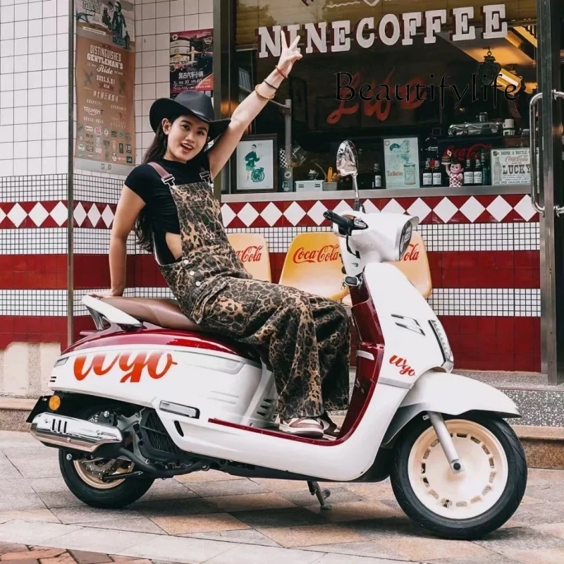 Pedal fuel motorcycle 150cc single cylinder retro water-cooled ABS brand new car
Pedal fuel motorcycle 150cc single cylinder retro water-cooled ABS brand new car