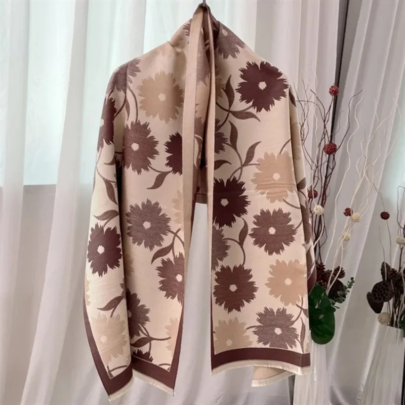 Brand Letter Thick Warm Cashmere Scarf Shawl Women Luxury Pashmina Blanket Neckerchief Foulard Bufanda Stoles Female
Brand Letter Thick Warm Cashmere Scarf Shawl Women Luxury Pashmina Blanket Neckerchief Foulard Bufanda Stoles Female