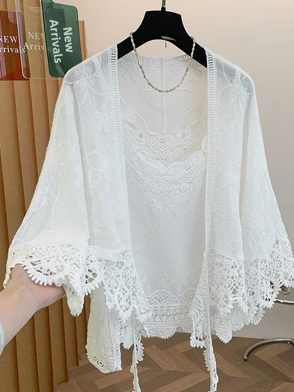 Sexy Lace Hollow out Embroidery Strap Jacket Women's Summer New Lightweight Pure Color Open Cardigan Strap Two-Piece Set
Sexy Lace Hollow out Embroidery Strap Jacket Women's Summer New Lightweight Pure Color Open Cardigan Strap Two-Piece Set