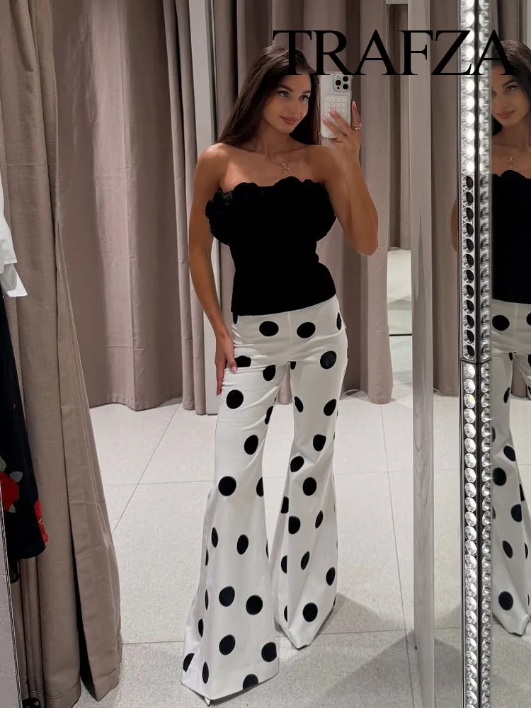 TRAFZA Women Summer 2-Piece Set Sleeveless Backless Polka Dot Printed Pleated Decoration Strapless Top+High Waist Flare Trousers
TRAFZA Women Summer 2-Piece Set Sleeveless Backless Polka Dot Printed Pleated Decoration Strapless Top+High Waist Flare Trousers