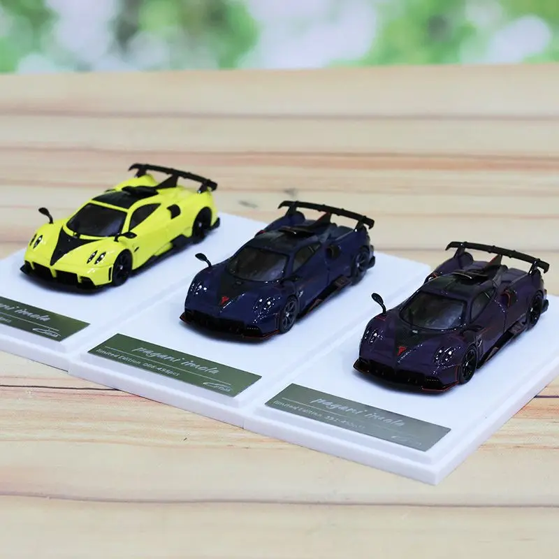 Diecast XF 1:64 Scale Parganni Imola All-carbon Red-trimmed Alloy Car Model Collectible Toy Gift Souvenir Display Ornament
Diecast XF 1:64 Scale Parganni Imola All-carbon Red-trimmed Alloy Car Model Collectible Toy Gift Souvenir Display Ornament