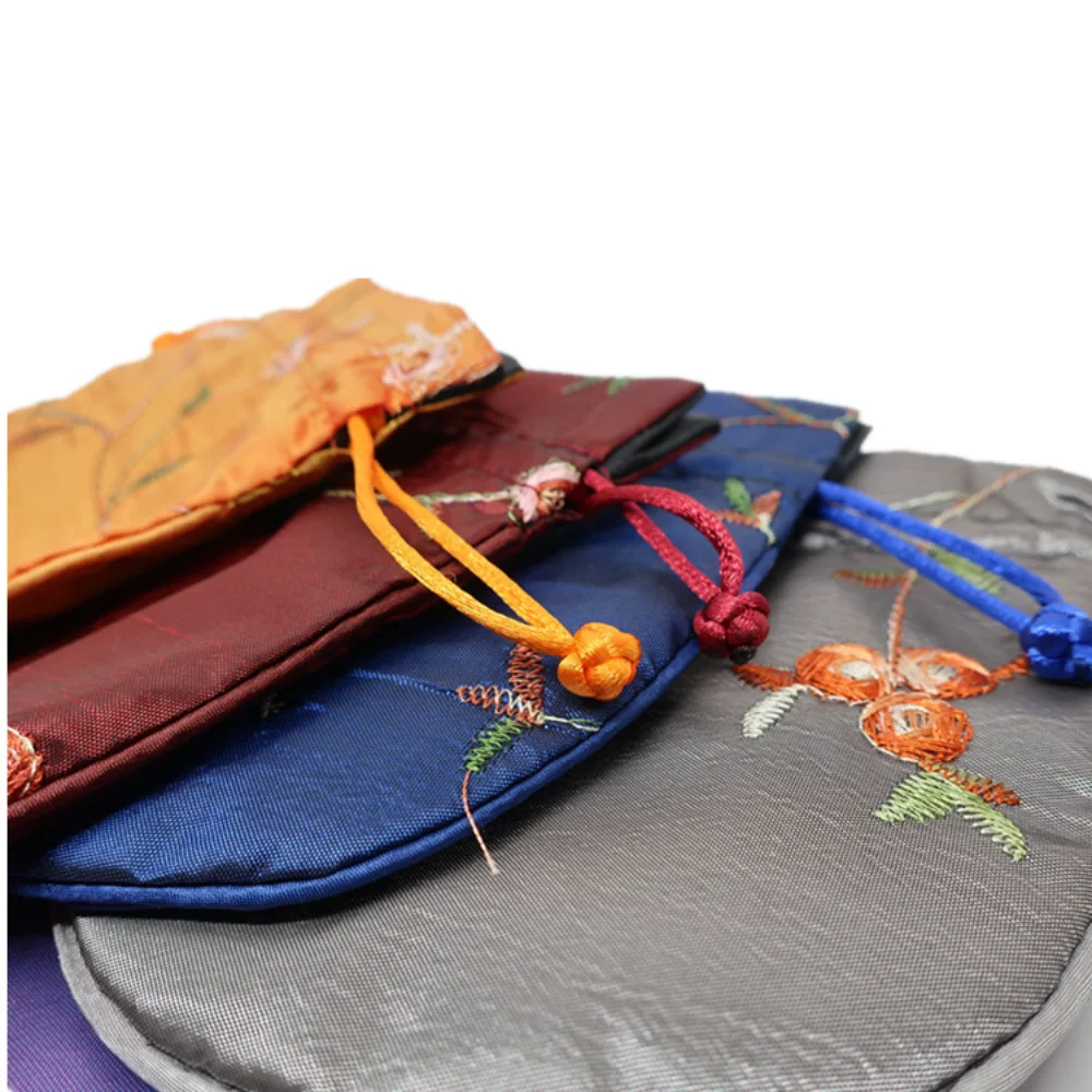 Storage Pouch Drawstring Jewelry Pouch Brocade Pouch Chinese Jewelry Bag For Gift Travel Earrings
Storage Pouch Drawstring Jewelry Pouch Brocade Pouch Chinese Jewelry Bag For Gift Travel Earrings
