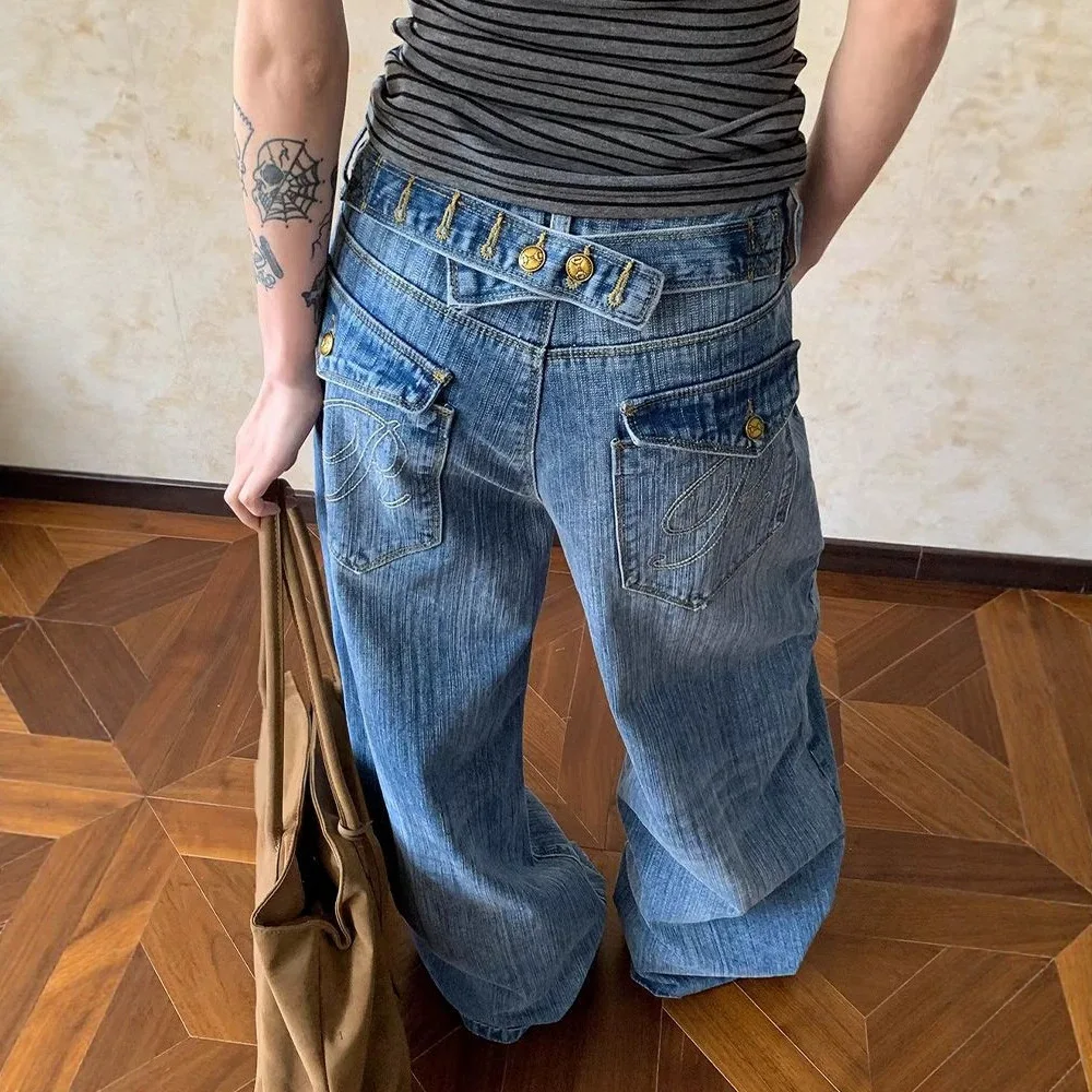 Washed American Style Straight Leg Jeans Women's High Waist Loose Fit Floor Length Paris Button Trendy Cotton Denim Jeans
Washed American Style Straight Leg Jeans Women's High Waist Loose Fit Floor Length Paris Button Trendy Cotton Denim Jeans