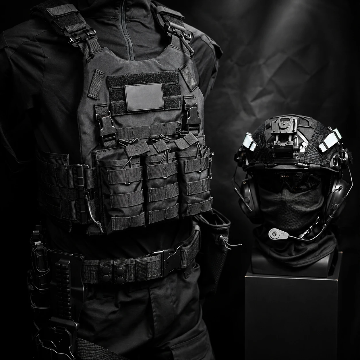Tactical Vest Airsoft Helmet Combat Belt Set Military Paintball CS Gear Outdoor Hunting Shooting Cosplay Equipment
Tactical Vest Airsoft Helmet Combat Belt Set Military Paintball CS Gear Outdoor Hunting Shooting Cosplay Equipment