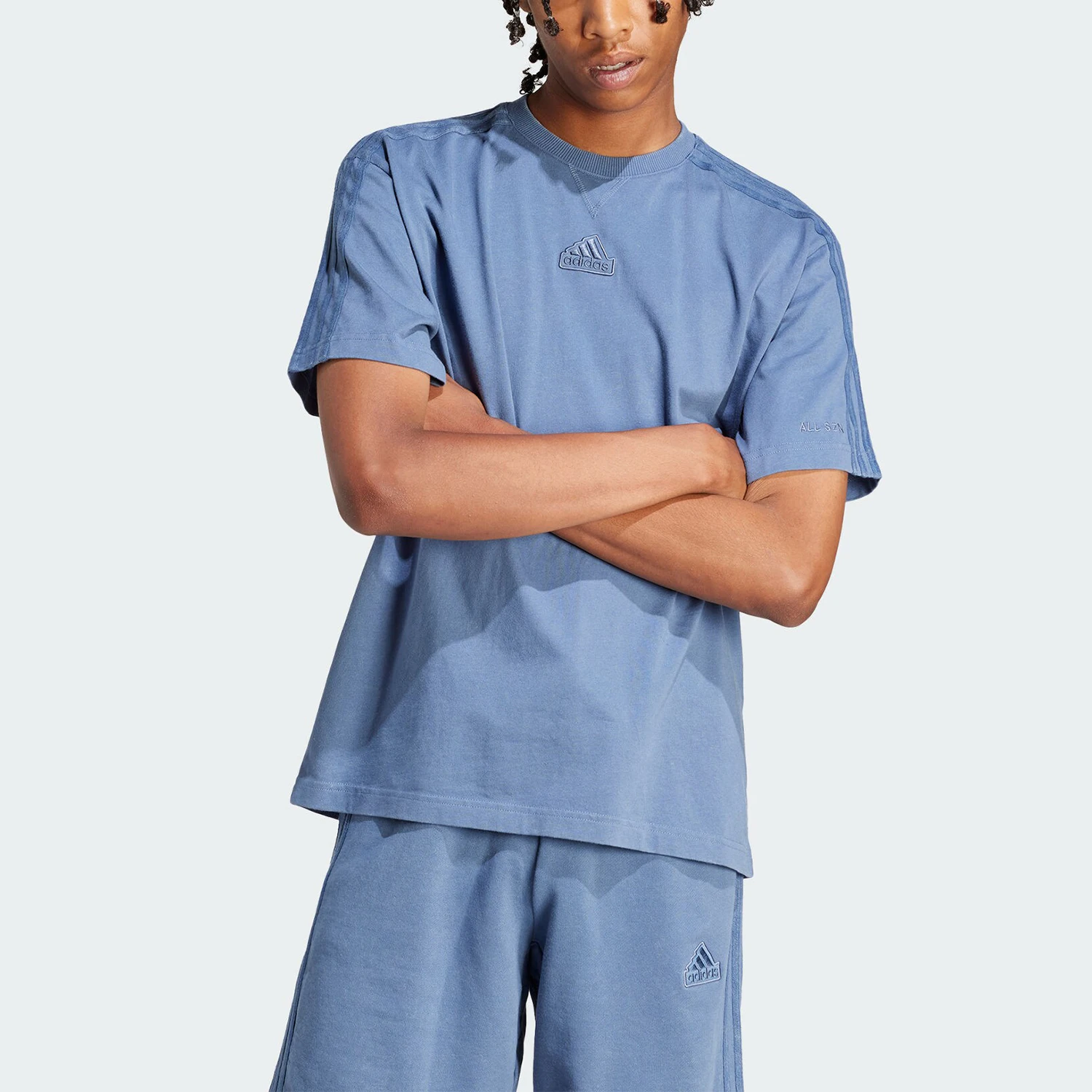 Оригинальная мужская модная спортивная футболка Adidas M ALL SZN W T IR5199
Оригинальная мужская модная спортивная футболка Adidas M ALL SZN W T IR5199