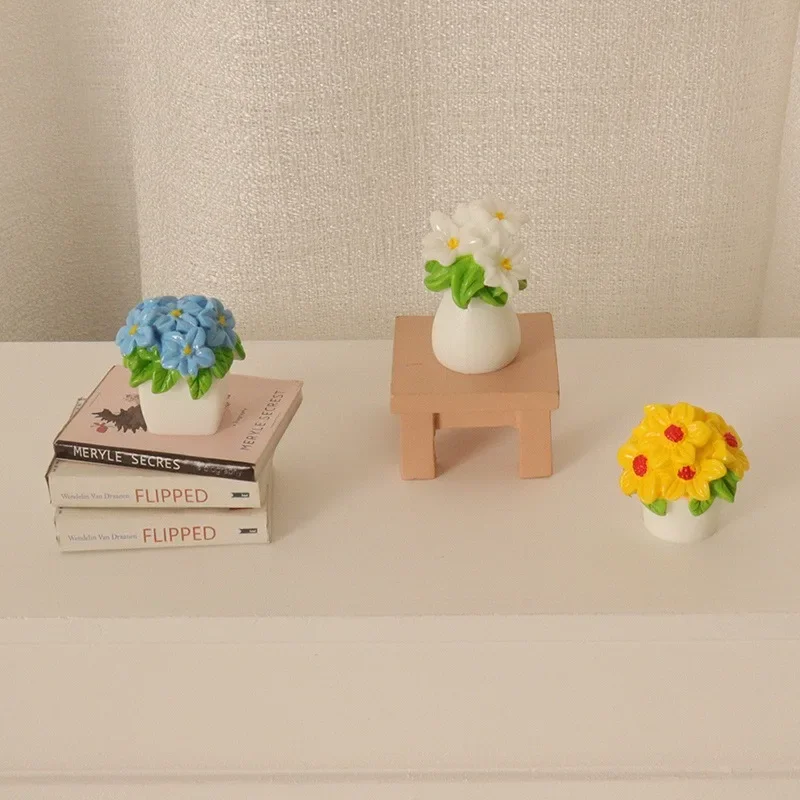 Dollhouse 3pcs Potted Flowers Mini Flower Miniature Flower Pot Scene Shooting Props Simulation Decorations Home Decor
Dollhouse 3pcs Potted Flowers Mini Flower Miniature Flower Pot Scene Shooting Props Simulation Decorations Home Decor