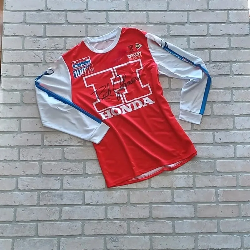 Джерси Honda VMX 2026, красно-белое, с длинными рукавами, быстросохнущее, дышащее, для внедорожных гонщиков и горных велосипедистов
Джерси Honda VMX 2026, красно-белое, с длинными рукавами, быстросохнущее, дышащее, для внедорожных гонщиков и горных велосипедистов