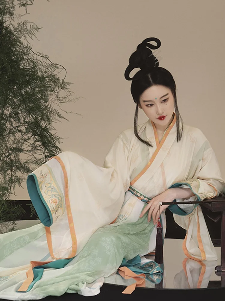 Three Set Suit Original Style Han And Tang Dynasties Dress With Chinese Wide Sleeve Ru Skirts White 3 Pcs Hanfu Suit Long Sleeve
Three Set Suit Original Style Han And Tang Dynasties Dress With Chinese Wide Sleeve Ru Skirts White 3 Pcs Hanfu Suit Long Sleeve