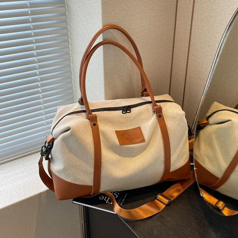 Color Matching Casual Canvas PU Travel Bags Large Capacity High Quality Sense of Luxury Shoulder Bags for Women 2025 New Style
Color Matching Casual Canvas PU Travel Bags Large Capacity High Quality Sense of Luxury Shoulder Bags for Women 2025 New Style