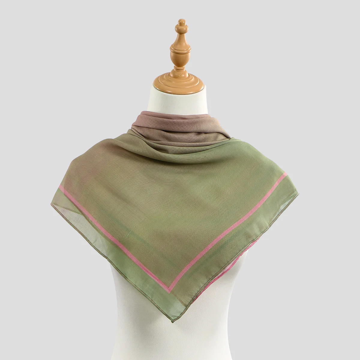 New Gradient Voile Square Hijab Scarf for Women Headscarf Fashion Shawl Muslim Head Wrap Bandanas Headband Kerchief 110*110CM
New Gradient Voile Square Hijab Scarf for Women Headscarf Fashion Shawl Muslim Head Wrap Bandanas Headband Kerchief 110*110CM