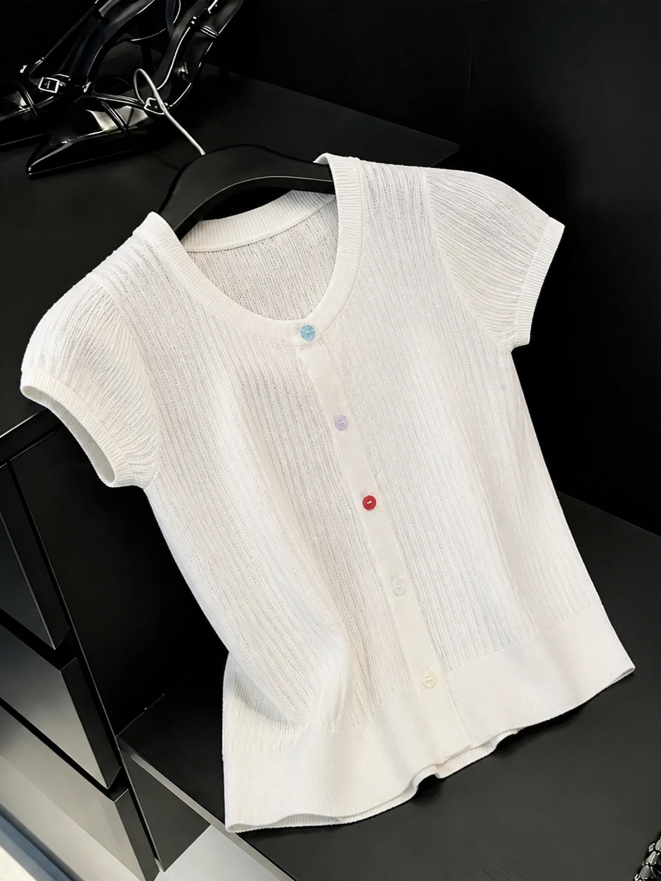 Elegant Gentlewoman's Short Sleeve Knitted Shirt Comfortable Stylish Korean Style Straight Cut Silk Top for Summer 2026
Elegant Gentlewoman's Short Sleeve Knitted Shirt Comfortable Stylish Korean Style Straight Cut Silk Top for Summer 2026