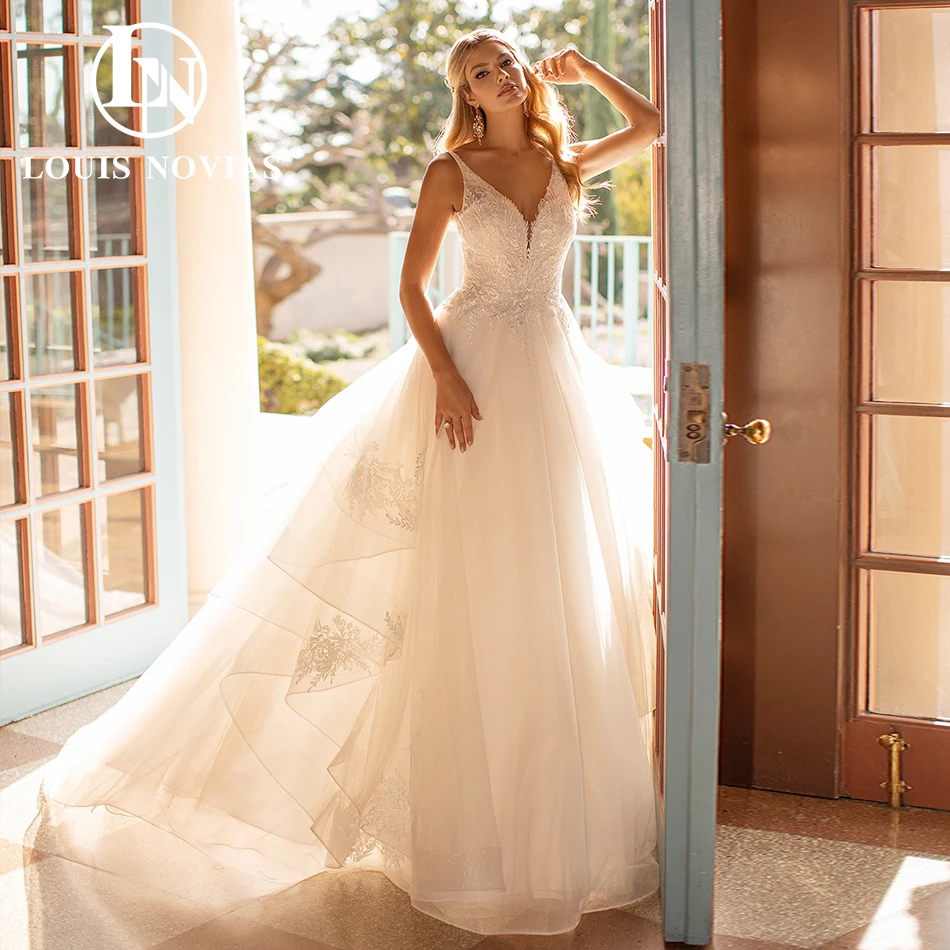 LOUIS NOVIAS A-Line Wedding Dress Sexy V-neck Off the Shoulder Appliques Tiered Fairy Wedding Gown For Bride Vestidos De Novia
LOUIS NOVIAS A-Line Wedding Dress Sexy V-neck Off the Shoulder Appliques Tiered Fairy Wedding Gown For Bride Vestidos De Novia