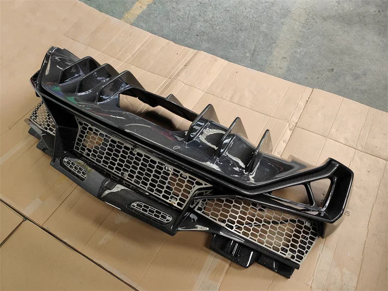New for Lamborghini Aventador LP700/LP720 Body Kit Upgrade to LP750 SV Style Includes Rear Bumper Spoiler and Screws
New for Lamborghini Aventador LP700/LP720 Body Kit Upgrade to LP750 SV Style Includes Rear Bumper Spoiler and Screws