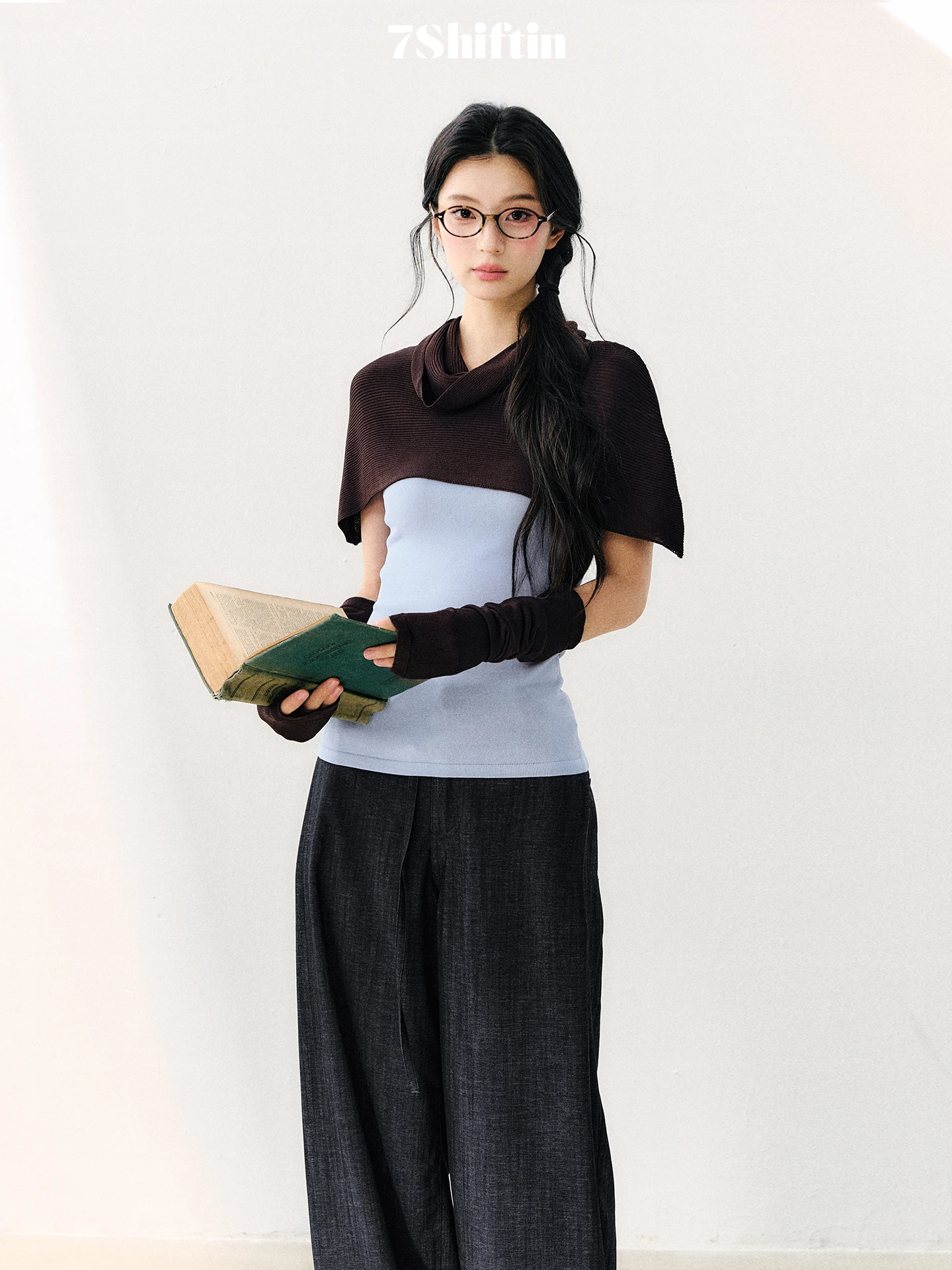 7Shiftin Original Design Casual Knitted Short Sleeve Set Collar Shawl Versatile Cover up Autumn Spring Fashion Set for Women
7Shiftin Original Design Casual Knitted Short Sleeve Set Collar Shawl Versatile Cover up Autumn Spring Fashion Set for Women