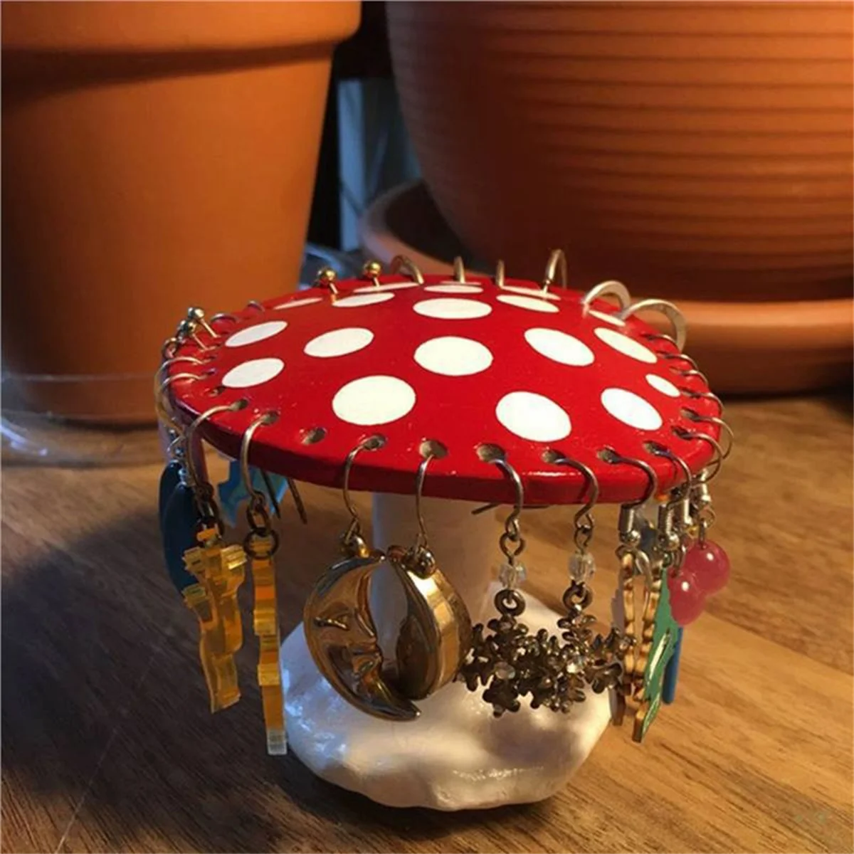 Mushroom Earring Stand Jewelry Storage Rack Display Stand Home Desktop Jewelry Jewelry Resin Storage Decorations Red
Mushroom Earring Stand Jewelry Storage Rack Display Stand Home Desktop Jewelry Jewelry Resin Storage Decorations Red