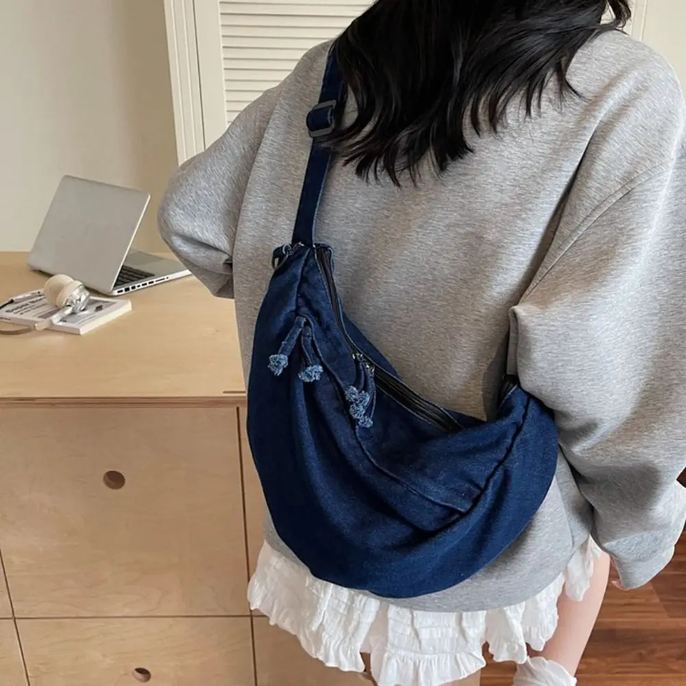 Fashion American Style Canvas Dumpling Bag Retro Harajuku Denim Crossbody Bag Zipper Adjustable Strap Underarm Bag Commuting 
Fashion American Style Canvas Dumpling Bag Retro Harajuku Denim Crossbody Bag Zipper Adjustable Strap Underarm Bag Commuting
