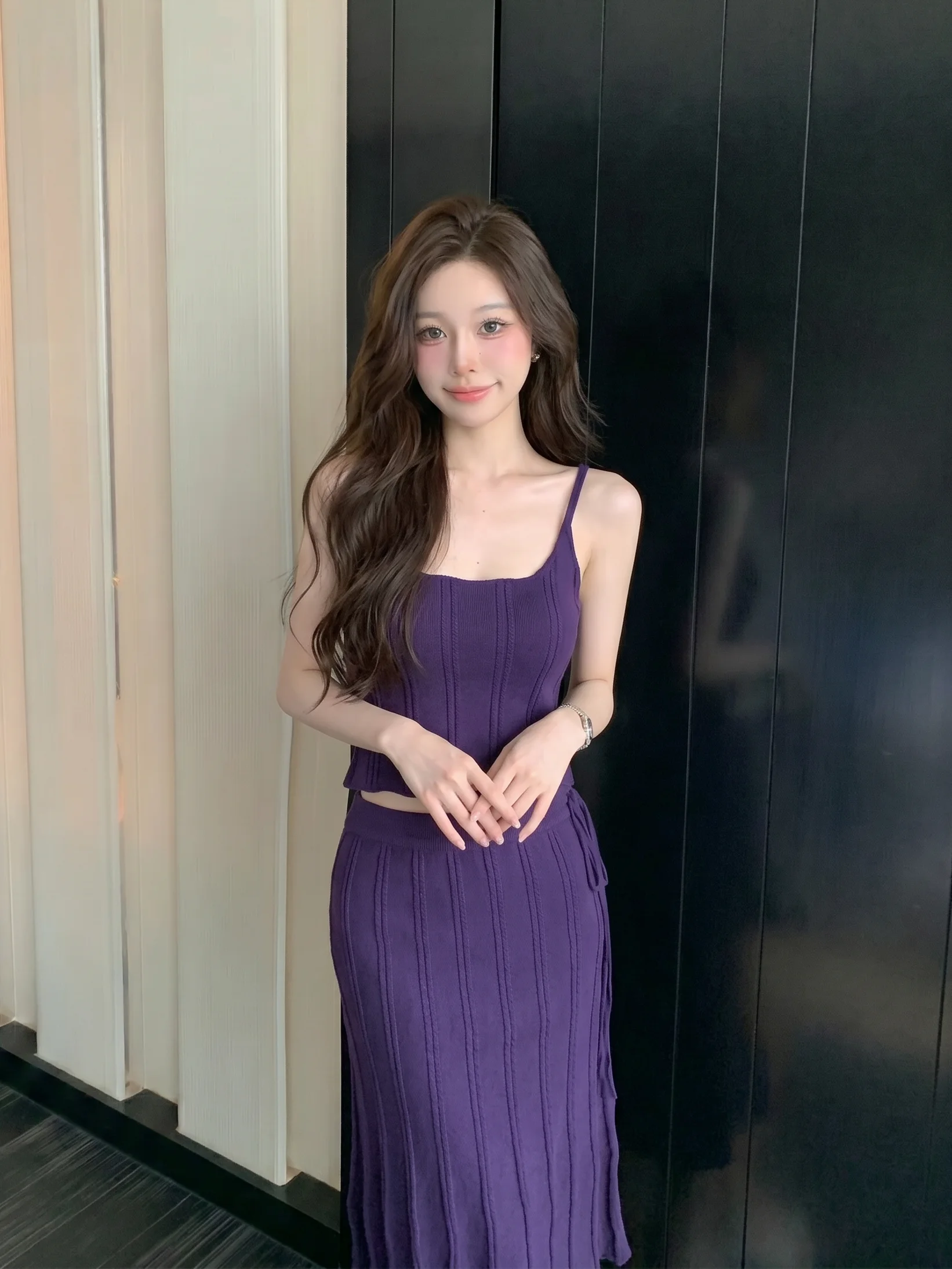 Retro Knitted Halter Neck Two-Piece Set Women's Summer Slimming Purple Skirt Breathable Short Sleeve Top Casual Outfit
Retro Knitted Halter Neck Two-Piece Set Women's Summer Slimming Purple Skirt Breathable Short Sleeve Top Casual Outfit