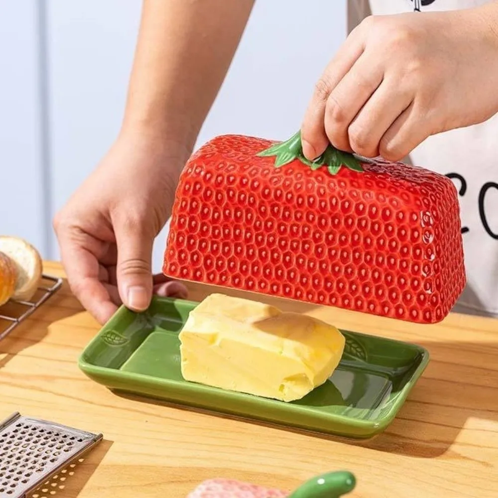 Vase Ceramic Butter Freshness Jar Strawberry Shape Exquisite Cheese Box Dustproof Decorative Chopstick Tube Western Restaurant
Vase Ceramic Butter Freshness Jar Strawberry Shape Exquisite Cheese Box Dustproof Decorative Chopstick Tube Western Restaurant