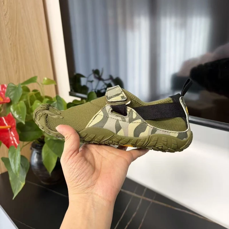 Trendy Fashion V Soul Unisex Barefoot Dance Shoes Lightweight Quick Dry Breathable Five Finger Footwear for Yoga Walking Outdoor Sports
Trendy Fashion V Soul Unisex Barefoot Dance Shoes Lightweight Quick Dry Breathable Five Finger Footwear for Yoga Walking Outdoor Sports