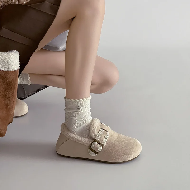 Warm Fleece Lined Embroidered Single Shoes with Lace up Design for Women Spring Autumn Winter Anti Slip Comfortable Cotton Shoes
Warm Fleece Lined Embroidered Single Shoes with Lace up Design for Women Spring Autumn Winter Anti Slip Comfortable Cotton Shoes