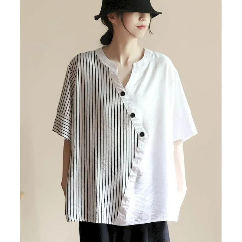 Shirts for Women Short Sleeve Pullovers Striped V-neck T-shirts Loose Casual Korean Style Button Design Retro Blouse Women Tops
Shirts for Women Short Sleeve Pullovers Striped V-neck T-shirts Loose Casual Korean Style Button Design Retro Blouse Women Tops