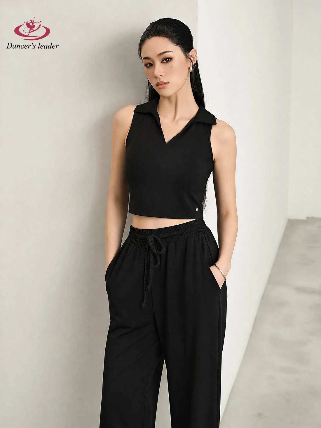 Latin Dance Adult Children's High end Black Pool Tango Female Team Performance Exclusive Fashion Sleeveless Dance Dress
Latin Dance Adult Children's High end Black Pool Tango Female Team Performance Exclusive Fashion Sleeveless Dance Dress