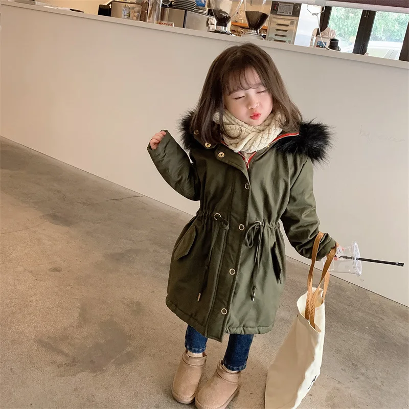 Girls Green Cotton-padded 2024 New Korean Version Girls Winter Large Hair Collar Waist Long Hooded Warm Cotton-padded Jacket
Girls Green Cotton-padded 2024 New Korean Version Girls Winter Large Hair Collar Waist Long Hooded Warm Cotton-padded Jacket