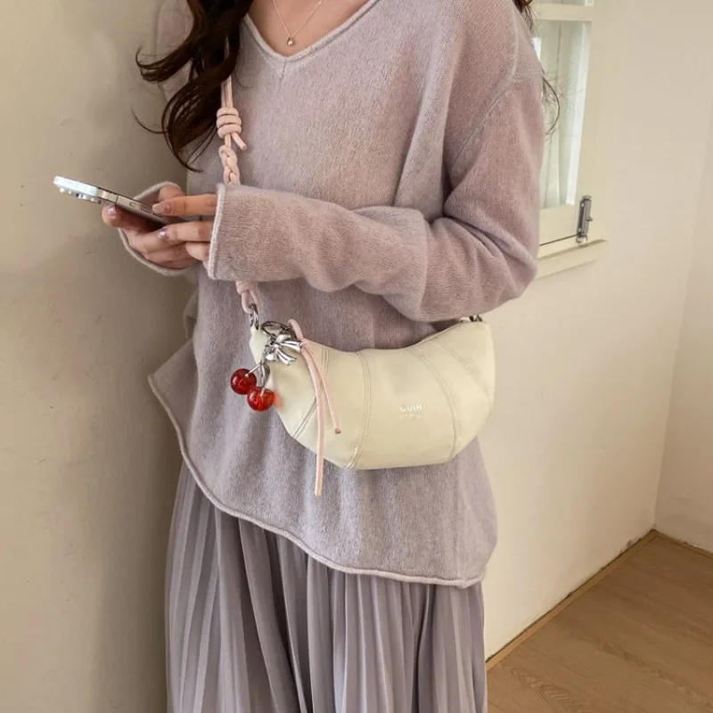Beach Tourism Leather Shoulder Bag Classic Paris High End Vintage Craft Casual Crossbody Messenger Bag Lightweight Ladies
Beach Tourism Leather Shoulder Bag Classic Paris High End Vintage Craft Casual Crossbody Messenger Bag Lightweight Ladies