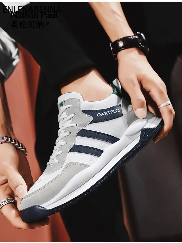 Простая атмосфера, легкая и дышащая, нескользящая и износостойкая модная повседневная спортивная обувь на открытом воздухе 2012.
Простая атмосфера, легкая и дышащая, нескользящая и износостойкая модная повседневная спортивная обувь на открытом воздухе 2012.